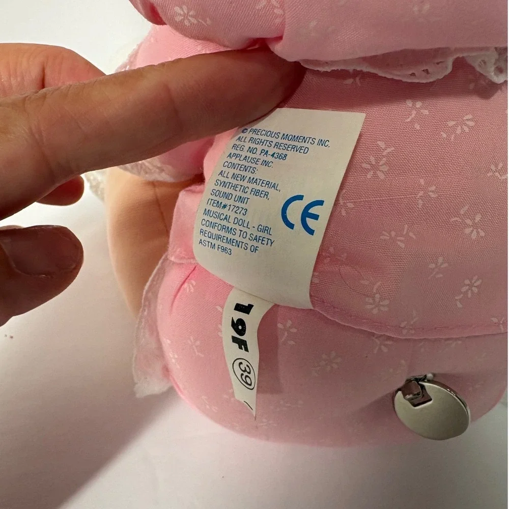 Working Precious Moments Applause Musical Plush Doll Girl Pink Bonnet Butterfly